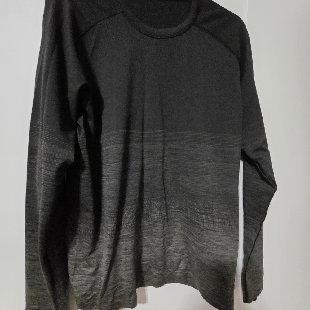 Lululemon Black and Gray Long Sleeve Shirt